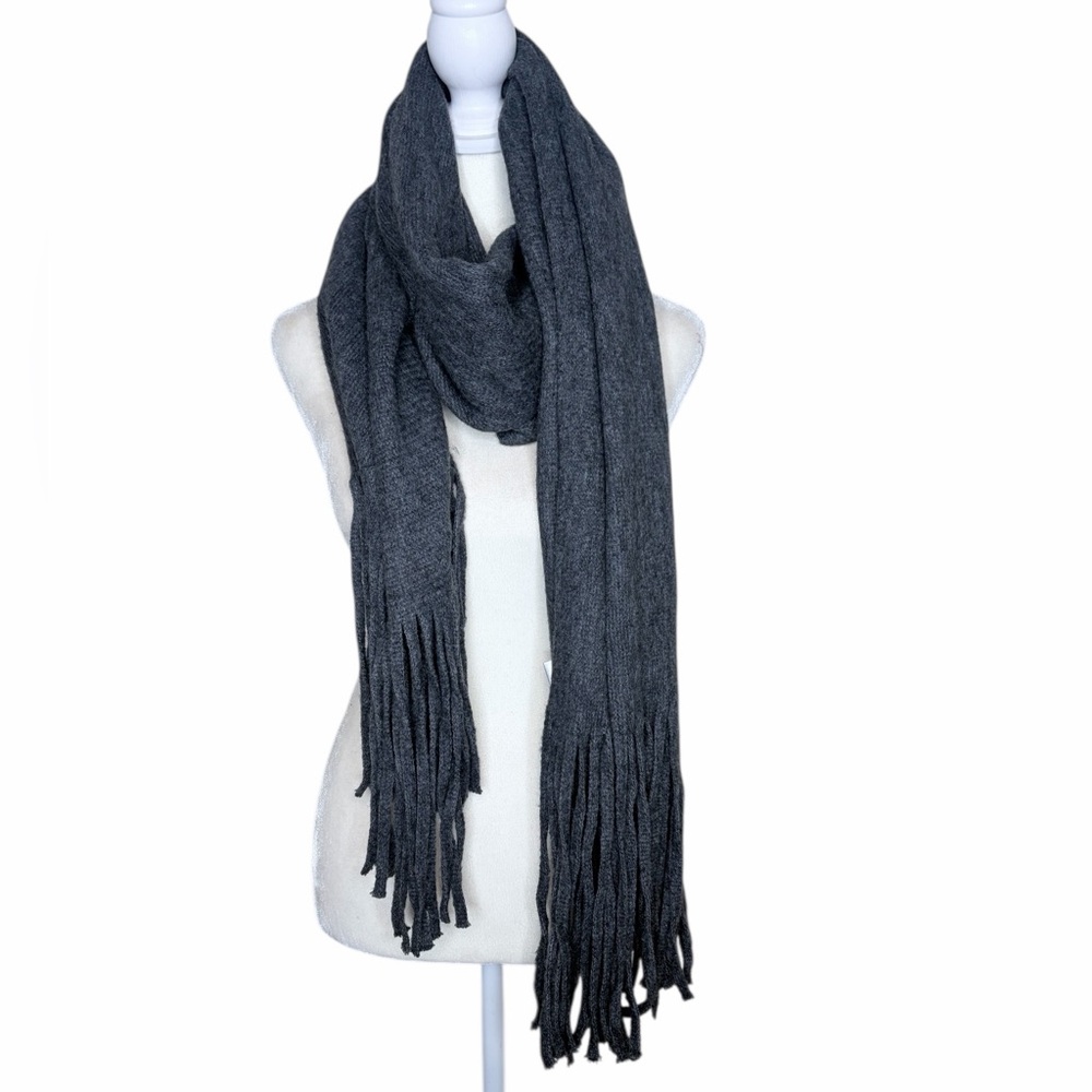 Lucky Brand Charcoal Gray Oversized Fringe Scarf Unisex New 90 x 16